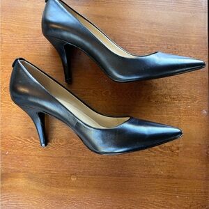 MICHAEL KORS Elegant Black Women's Heels